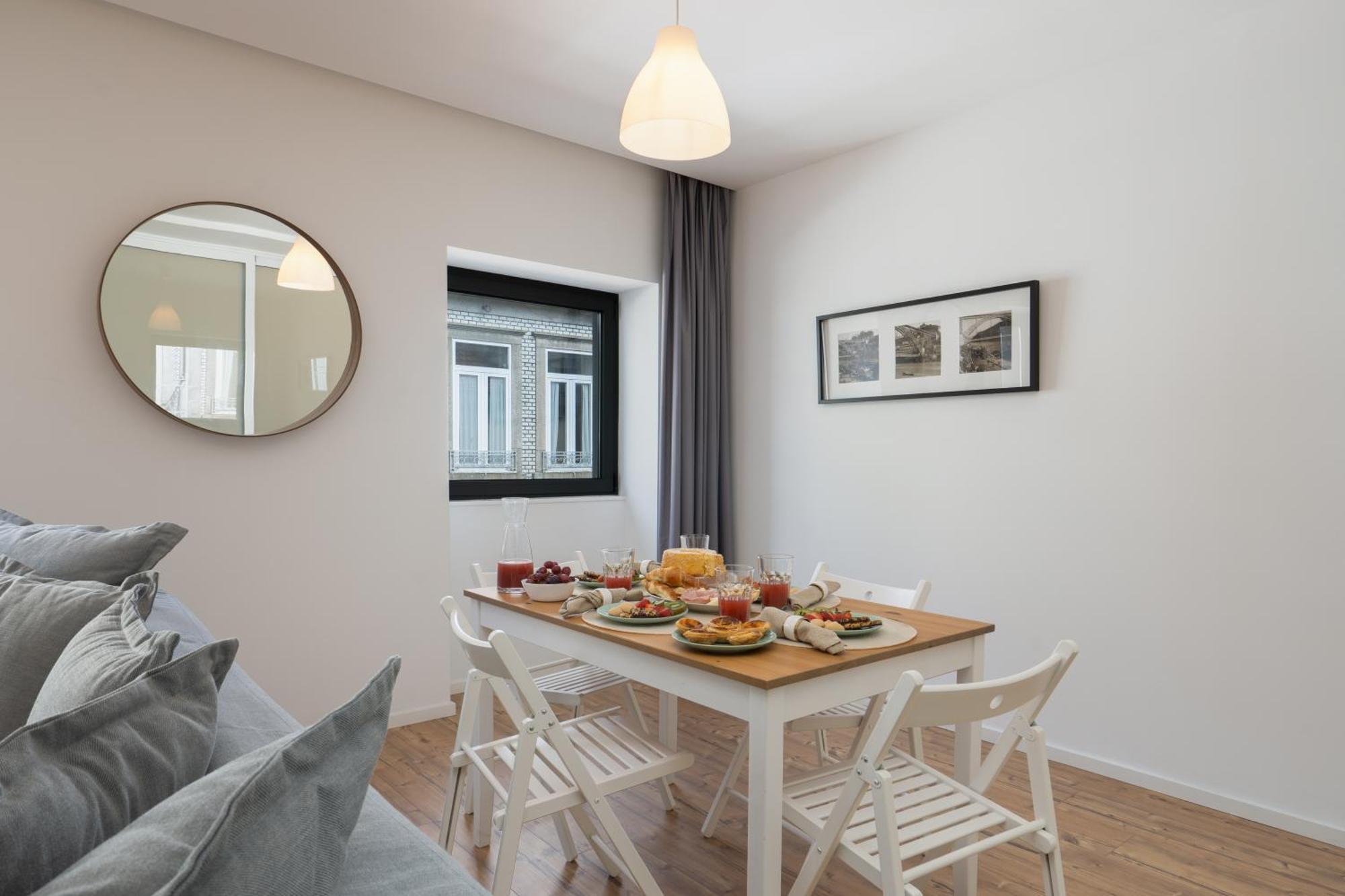 Host Wise - Charming Welcoming Flat - Centrally Located Porto Eksteriør billede